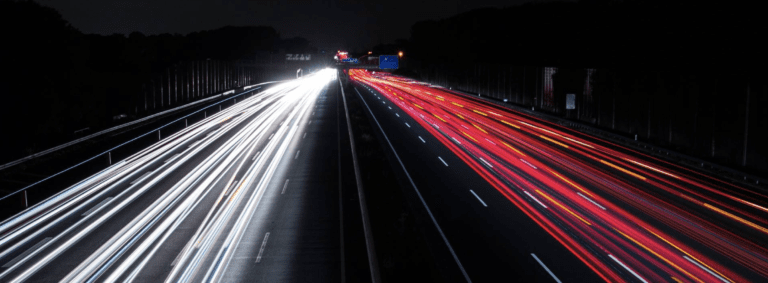 Vitesse au volant : la vitesse, première cause de mortalité en France en 2016